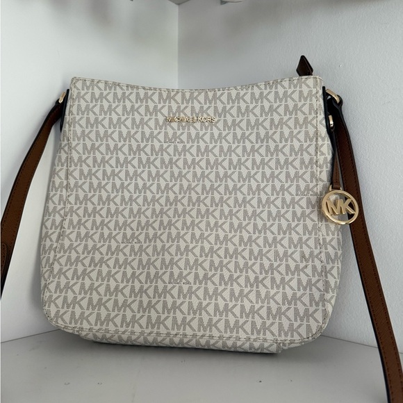 Michael Kors Handbags - Michael Kors 
Jet Set Travel Small Signature Logo Messenger